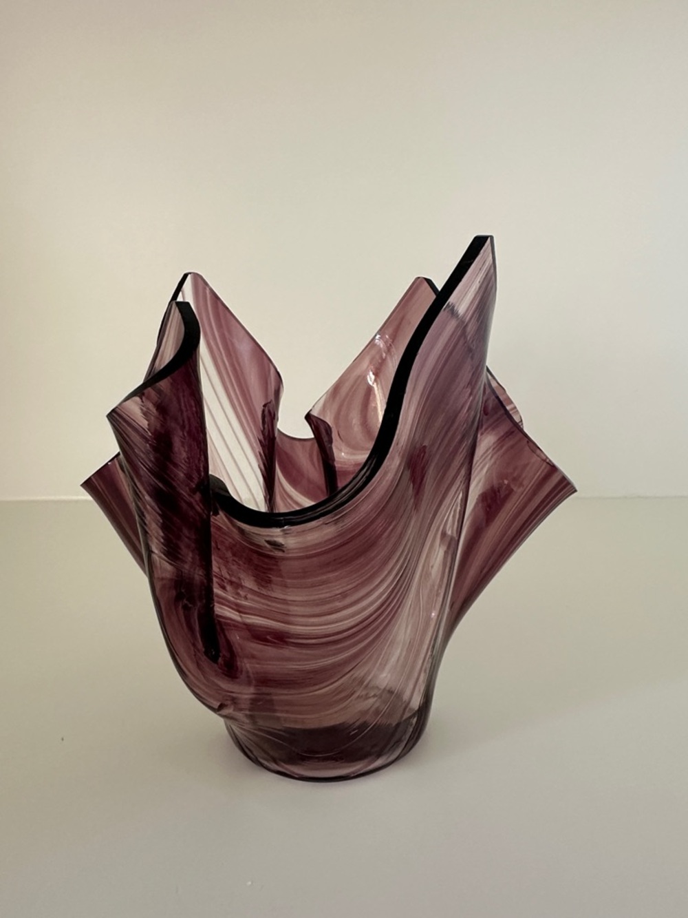 Plum Swirl Ribbon Art Glass Handkerchief Bowl